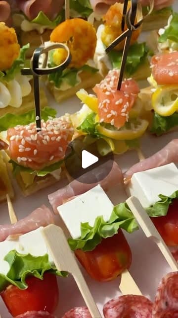 “**La reina de tapas** — это готовое решение для тех, кто ценит время и вкус. В каждом боксе ид...