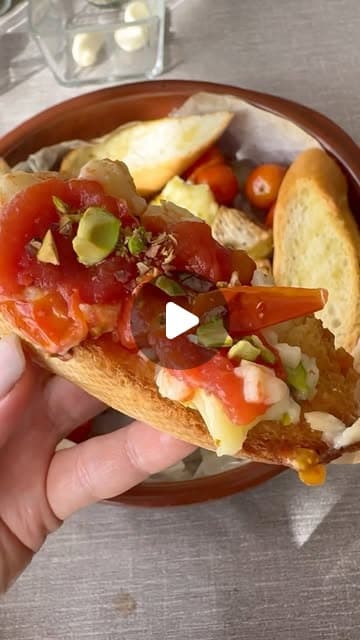 🌿 Камамбер с фисташками – идеальная закуска за 15 минут! 🧀✨