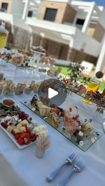 ✨ Крестины — это особенный день для всей семьи, и “Reina de Tapas” позаботилась о каждом вкусно...