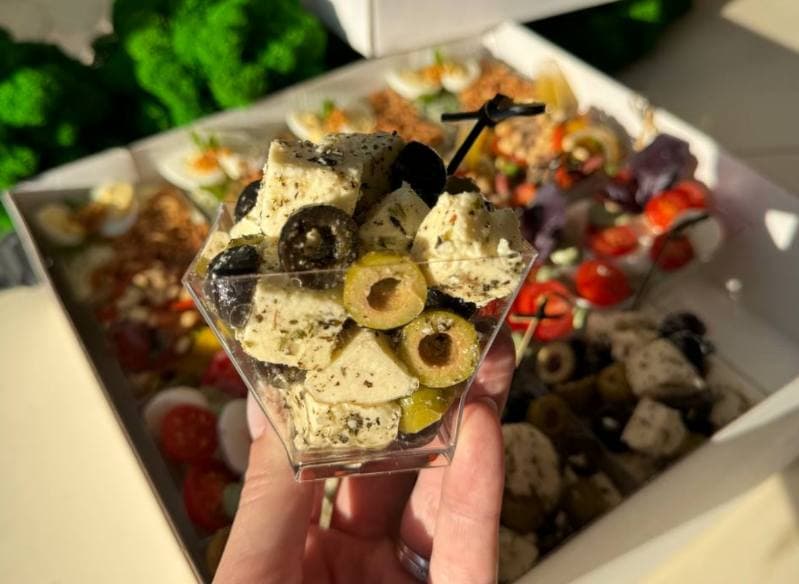 Box Around the World (foto 5) — Gourmet tapas catering delivery in Alicante | Reina de Tapas